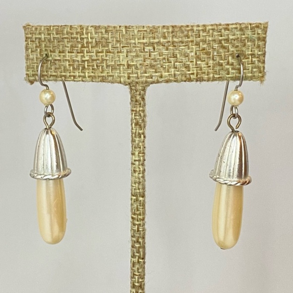 Vintage Long Faux Pearl Silver Metallic Tone Acrylic Dangle Pierced Earrings